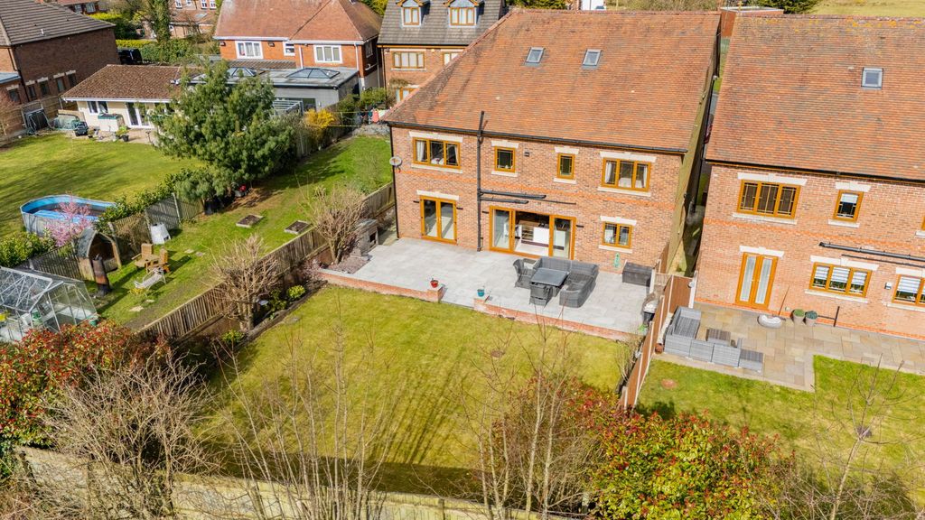 Property photo 3 of 48