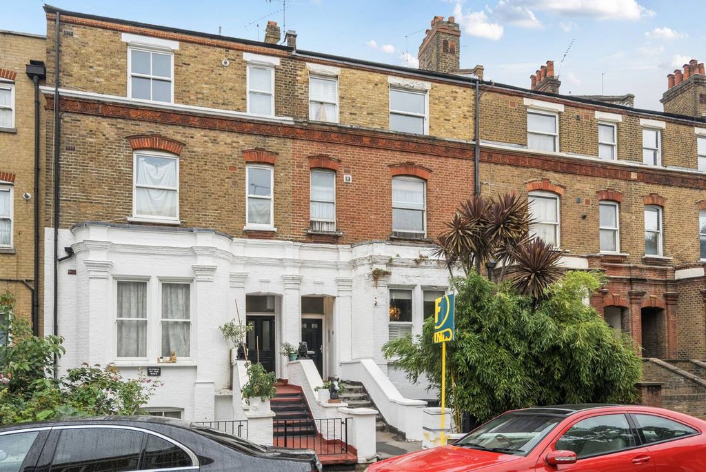 Property photo 1 of 20