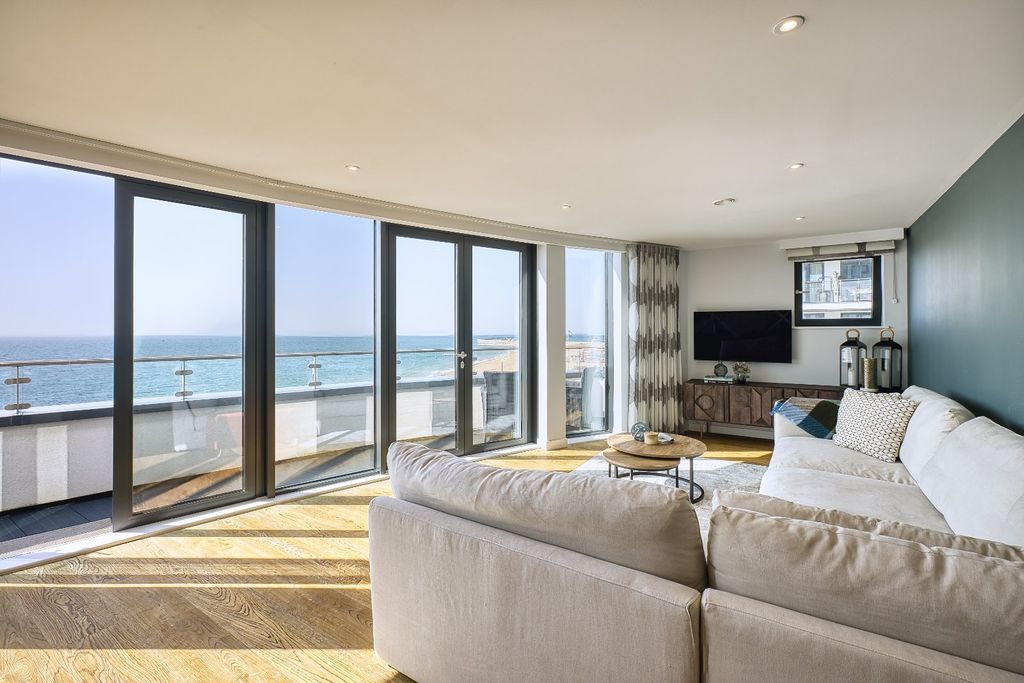 Additional image 2 of 3 bed flat for sale4 Sea View, Ramsgate CT11