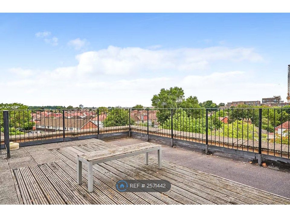 Property photo 3 of 9 Communal Terrace