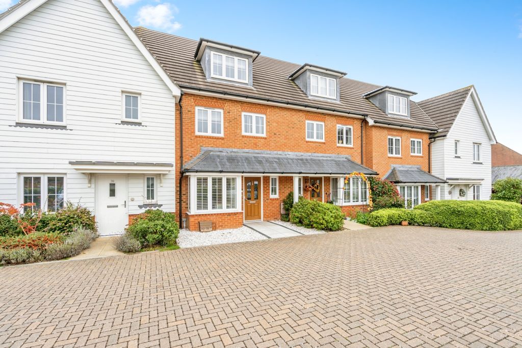 Property photo 1 of 19 Photo #1