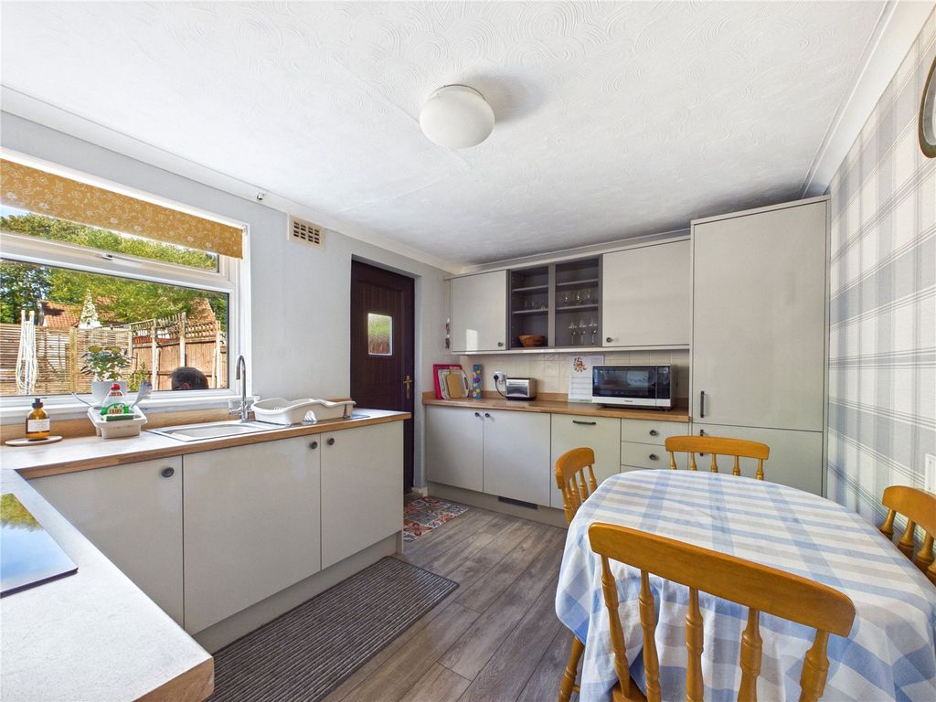 Property photo 3 of 10 Picture No. 06