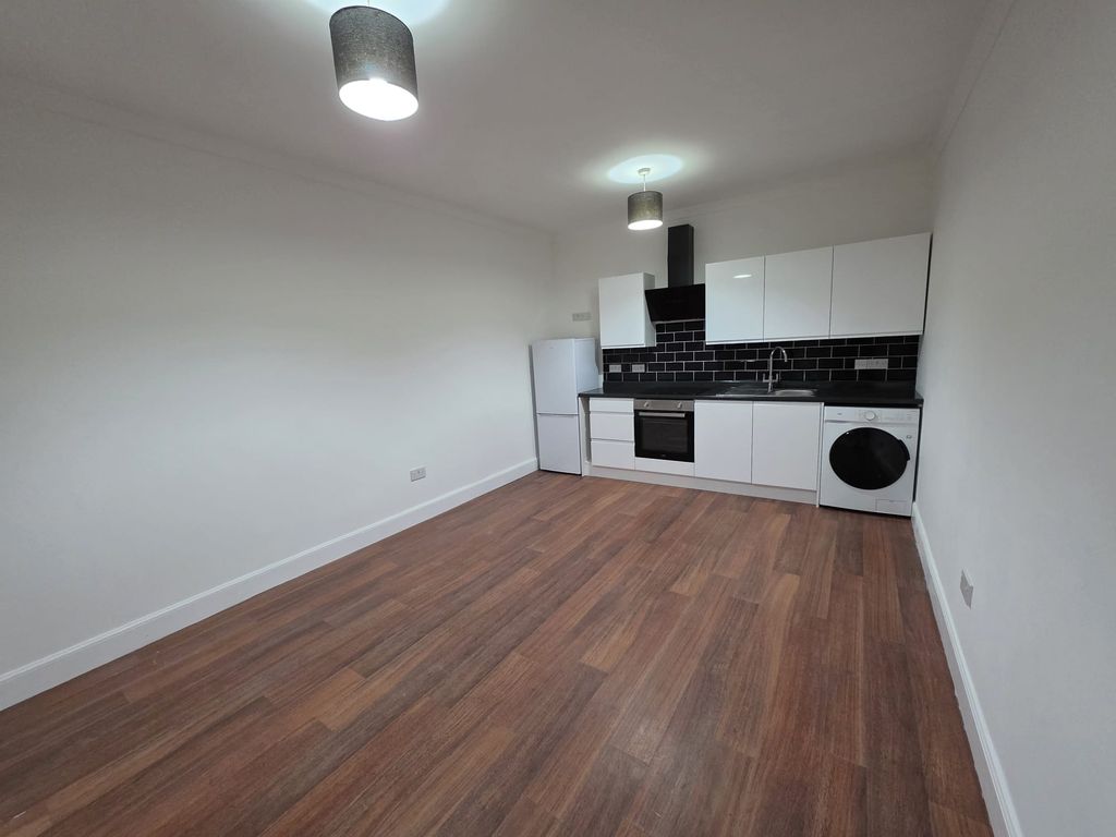 Property photo 2 of 7 Img-20260114-Wa0017