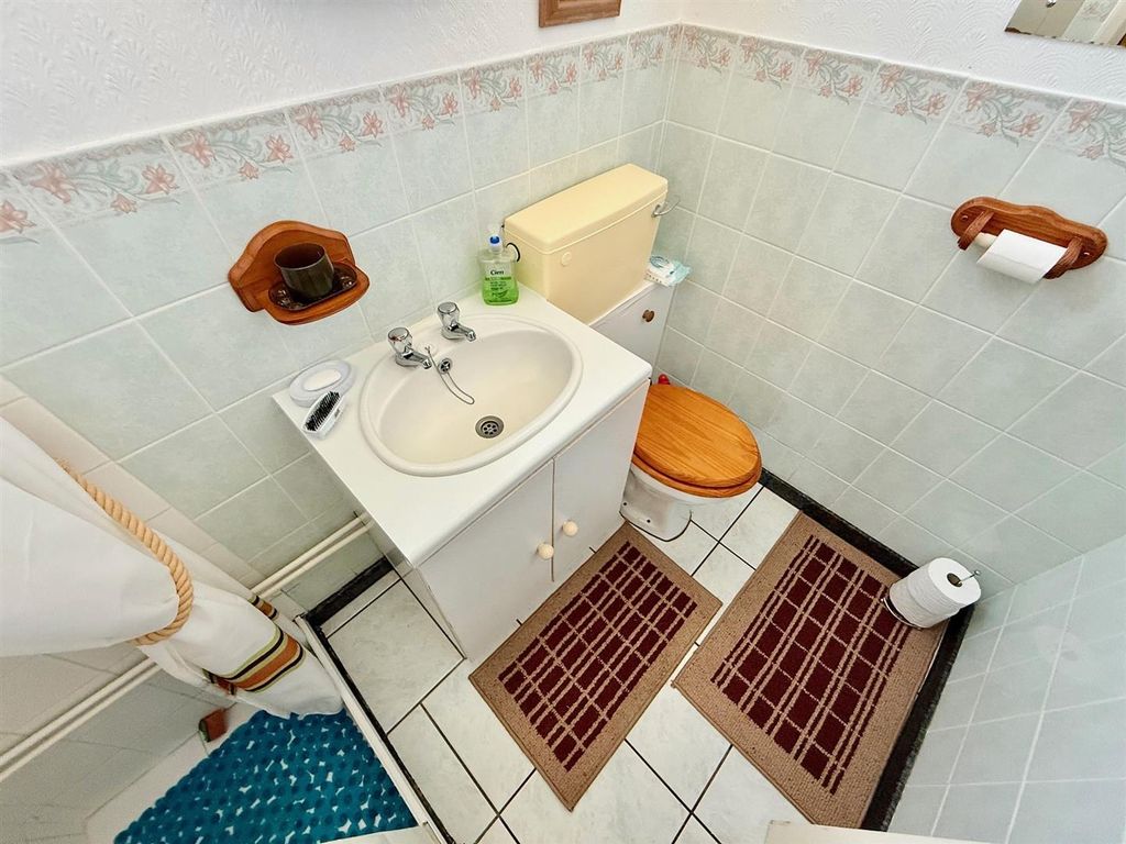 Property photo 3 of 8 Shower Room