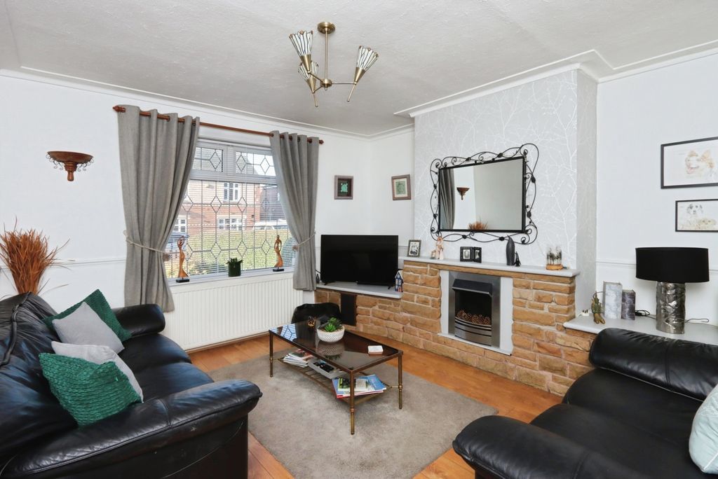 Property photo 3 of 20 Pbox-Img.Jpg