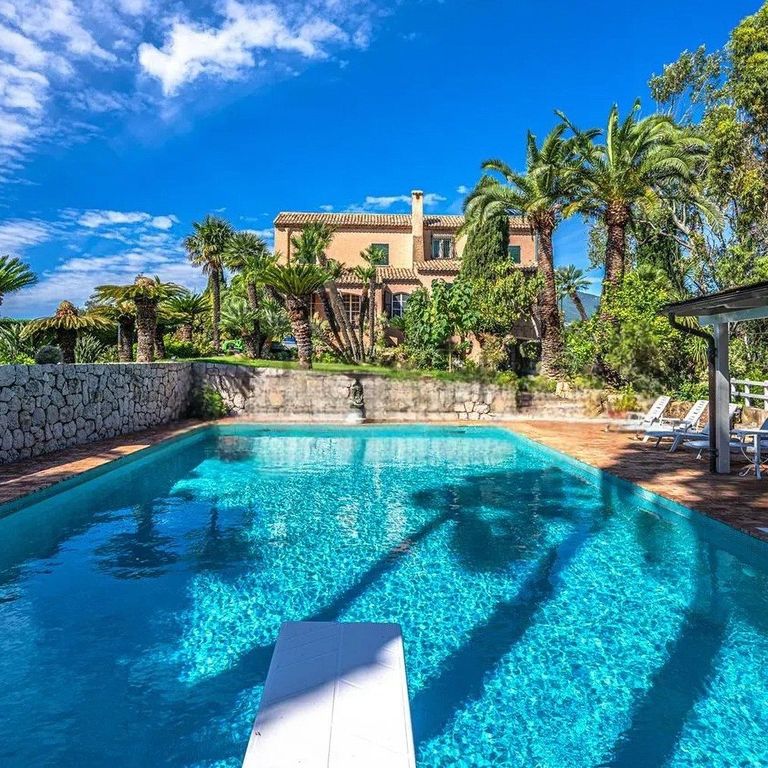 Property photo 1 of 19 Elegant Villa In Sanremo, Liguria
