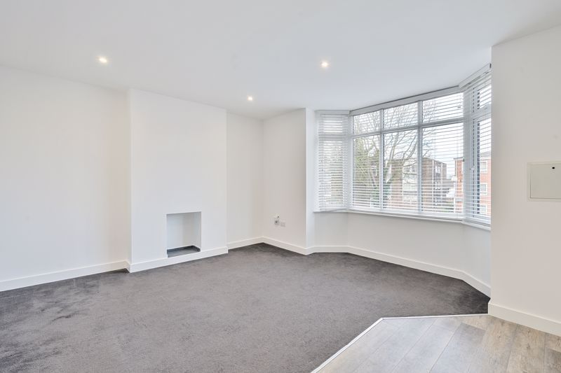 Property photo 1 of 7 Reception