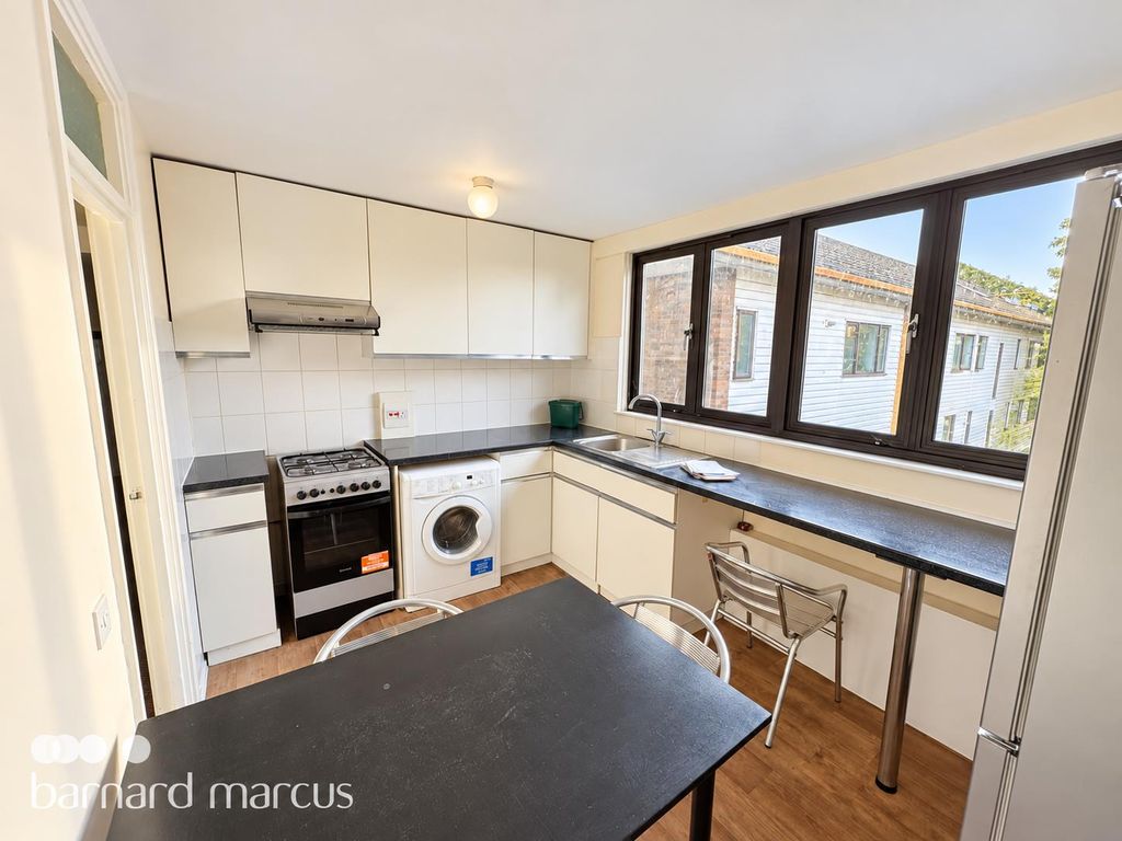 Property photo 1 of 10 Image