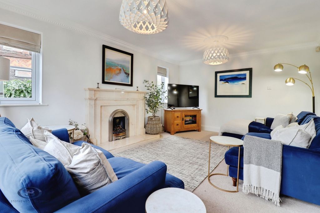 Property photo 3 of 44 Pbox-Img.Jpg