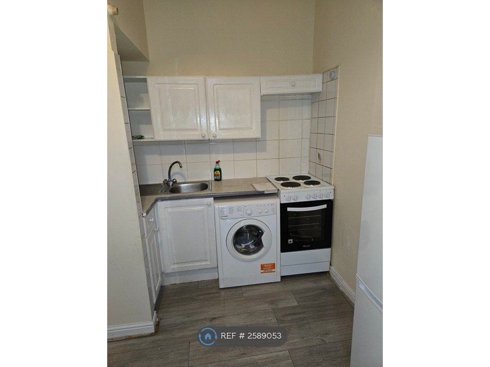 Property photo 1 of 3