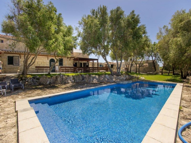 Property photo 1 of 43