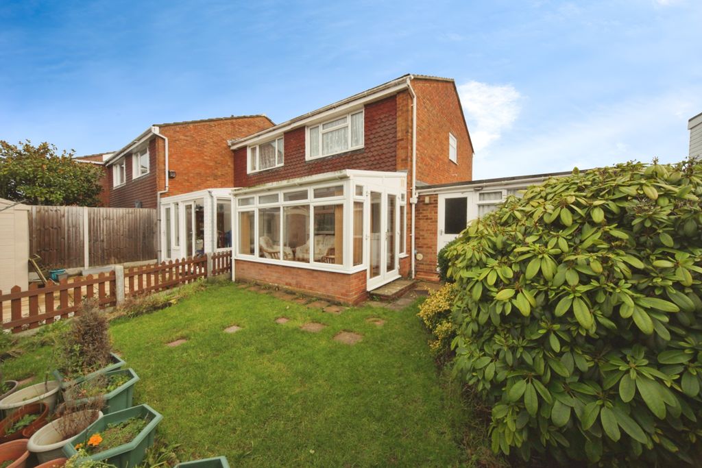 Property photo 2 of 20