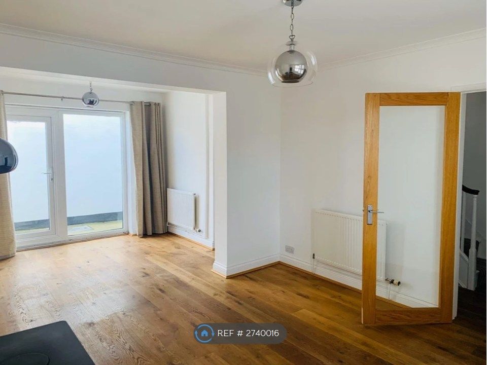 Property photo 2 of 9 Open Plan Living Room And Dining Room