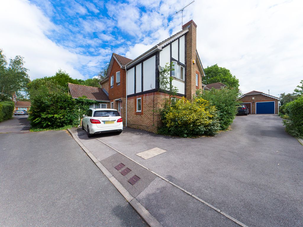 Property photo 1 of 12 External