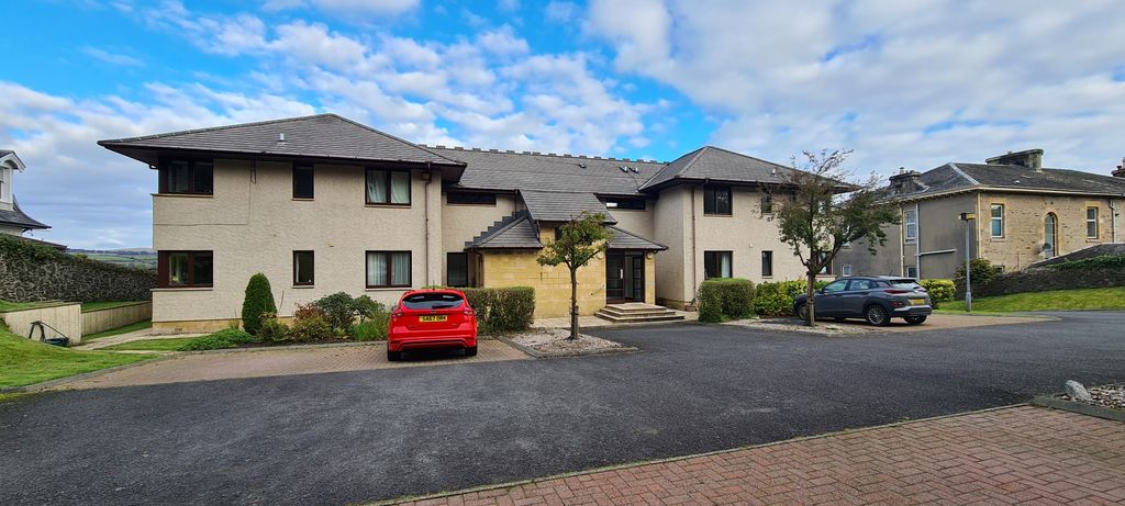 Property photo 3 of 23