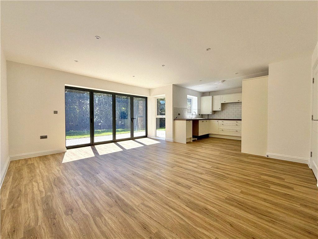 Property photo 2 of 15 Picture No. 38