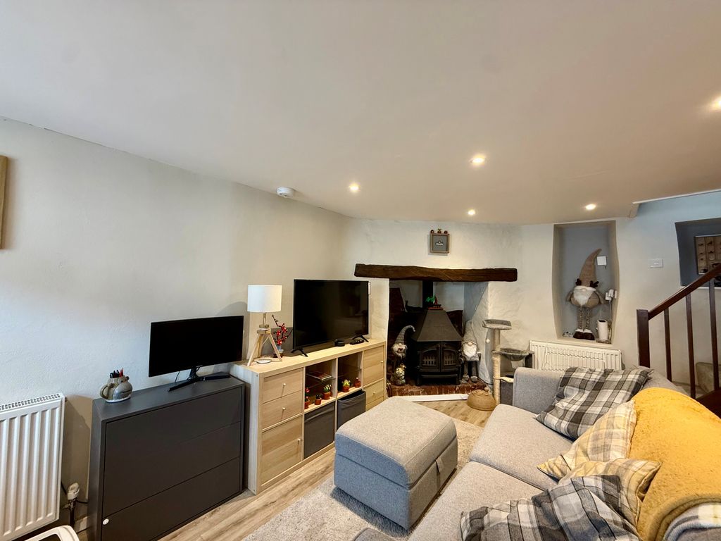 Property photo 3 of 17 1