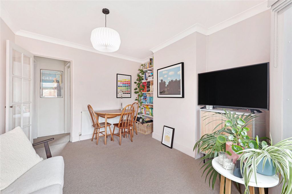 Property photo 3 of 18 Picture No. 09