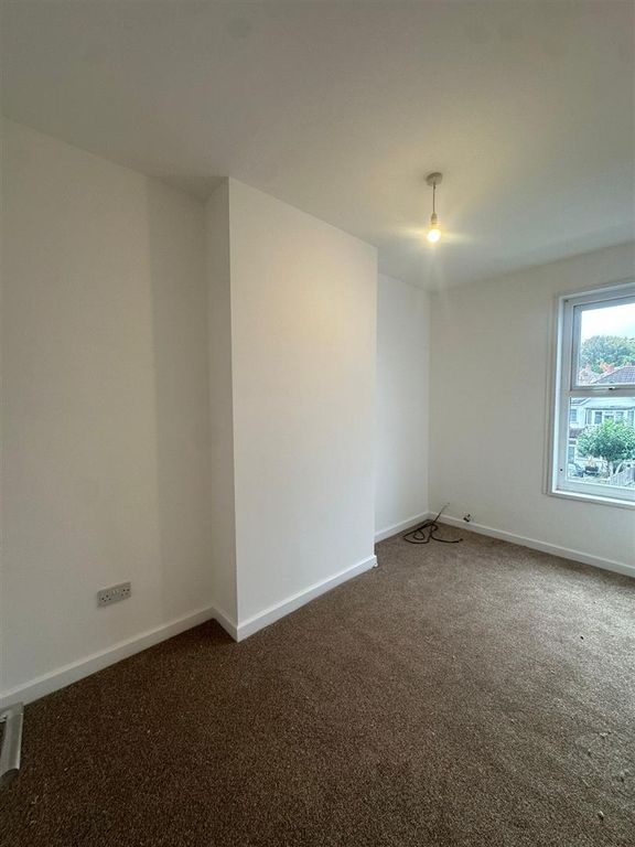 Property photo 2 of 14 69A Slade Road 11.Jpg