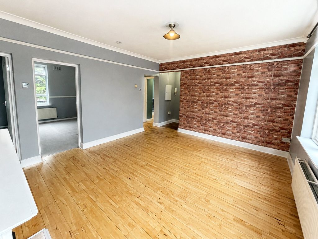 Property photo 2 of 10 Picture No. 01