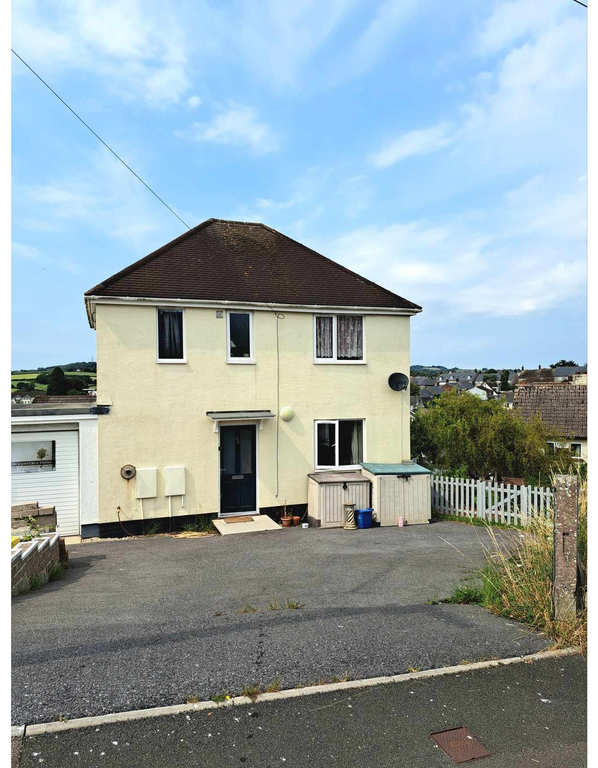 Property photo 2 of 11