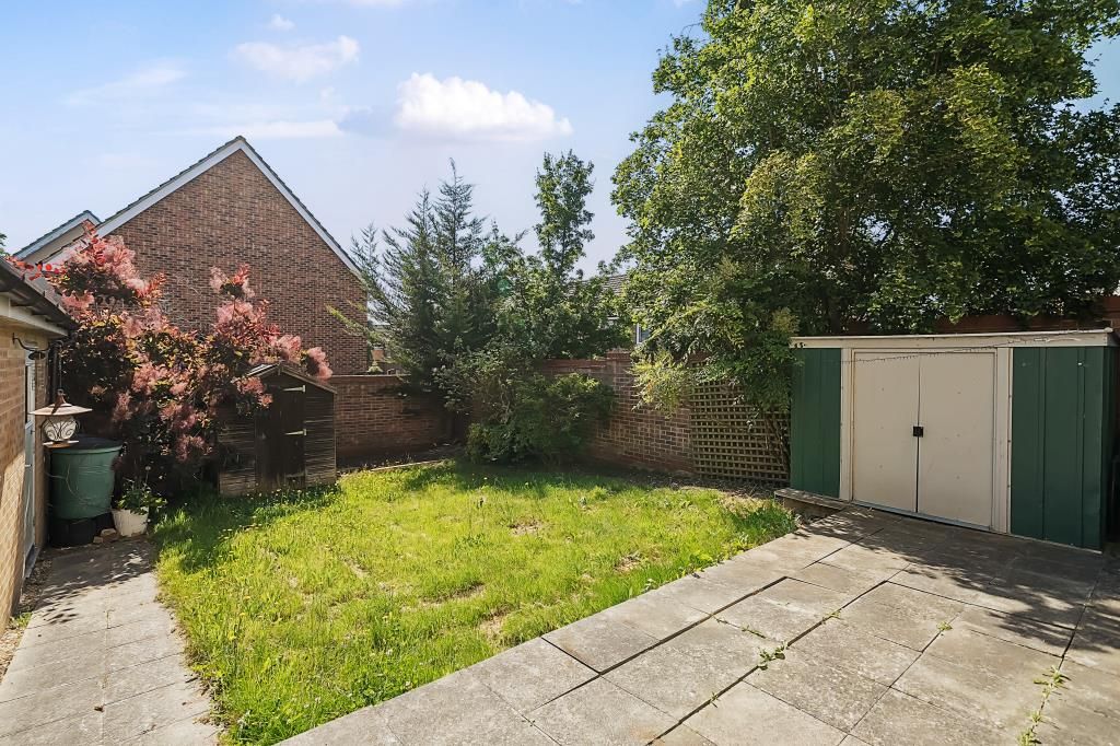 Property photo 2 of 11 Garden View