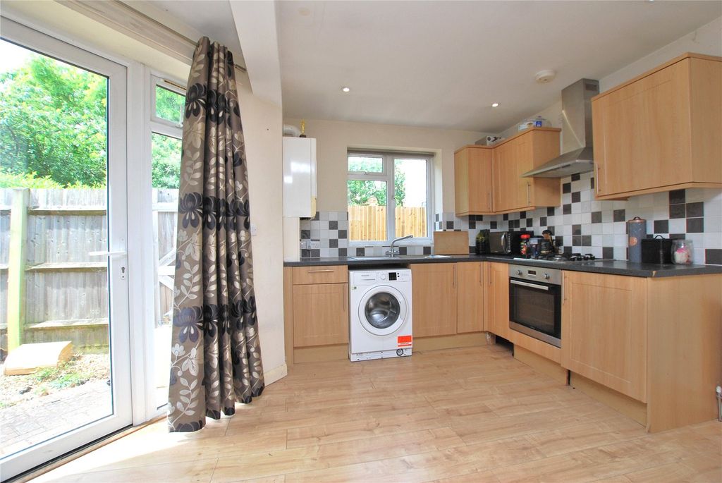 Property photo 3 of 6 Picture No. 06