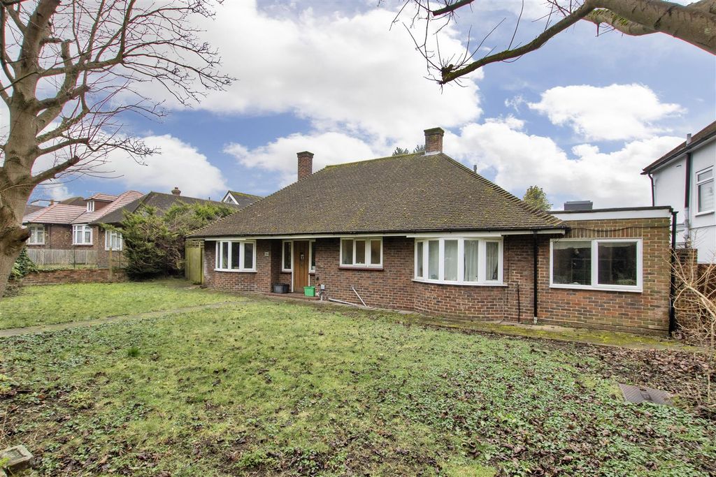 Property photo 1 of 20