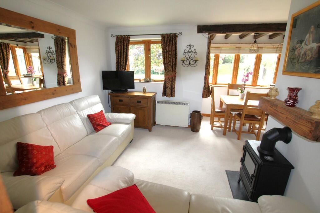 Property photo 2 of 25