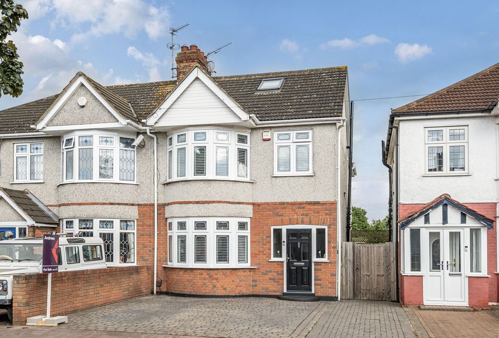 Property photo 1 of 16 1299454-1-6837470...