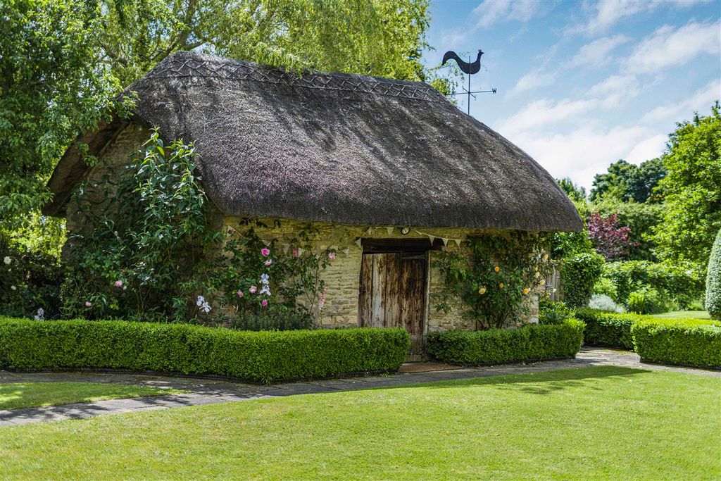 Property photo 3 of 39