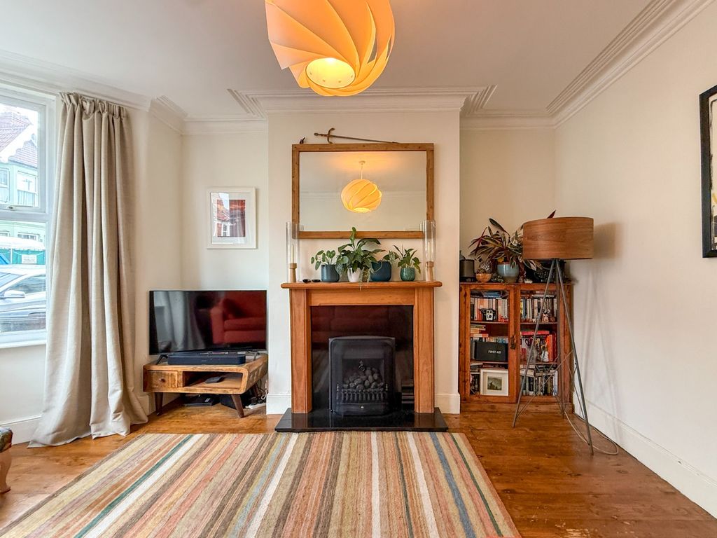 Property photo 2 of 22 4485813