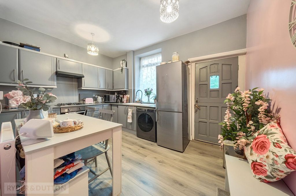 Property photo 3 of 22 Kitchen/Diner