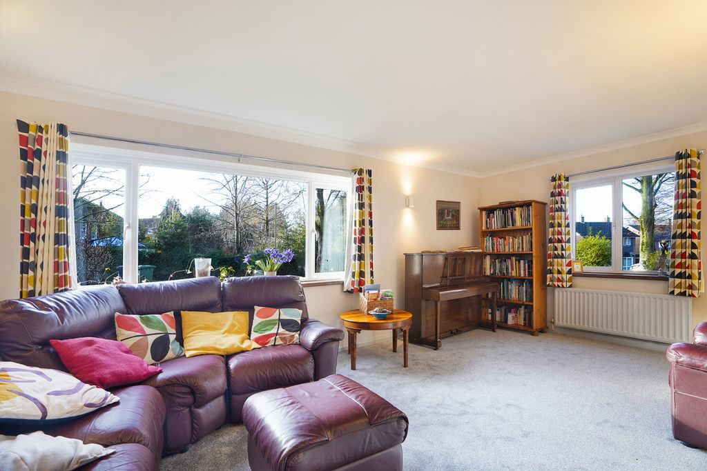 Property photo 3 of 25