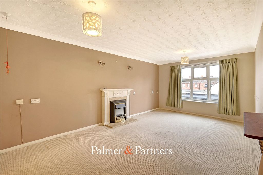 Property photo 2 of 16 Picture No. 01