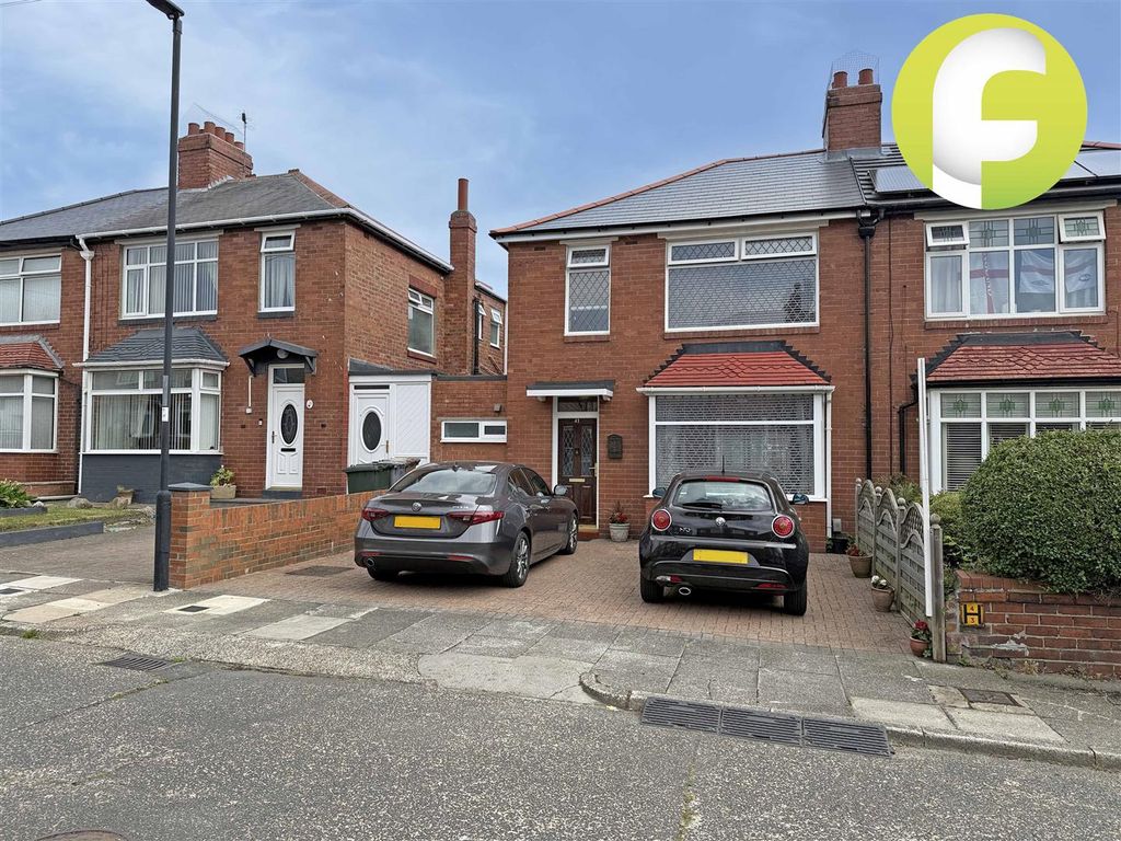 Property photo 1 of 17 Willoughby Rd External F.Jpg