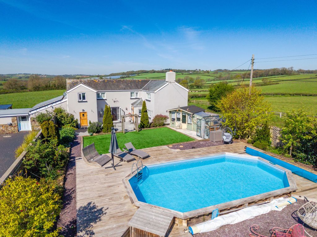 Property photo 1 of 34