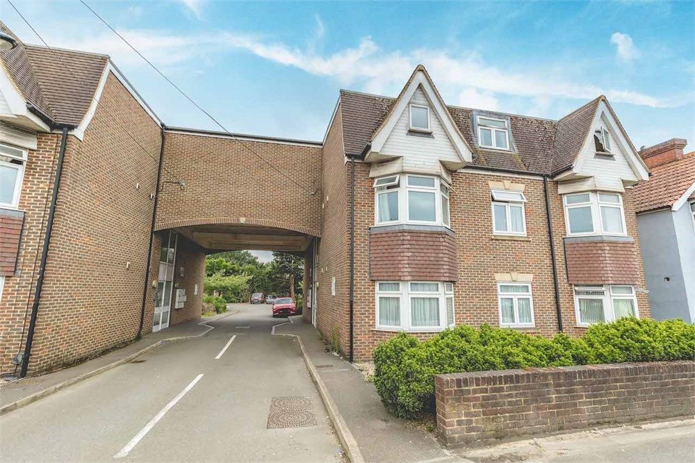 Property photo 1 of 7