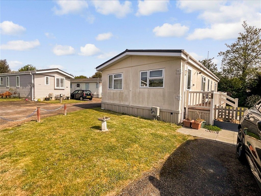 Property photo 1 of 13 External (Web).