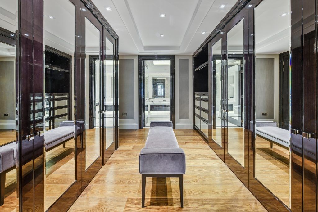 Property photo 2 of 9 Photo 1