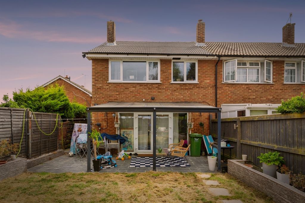 Property photo 2 of 13