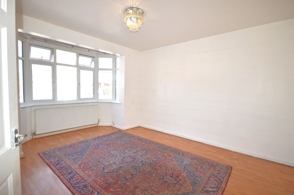 Property photo 2 of 23