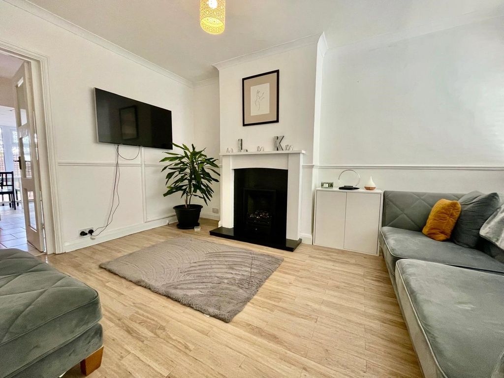 Property photo 2 of 22 Picture No. 02