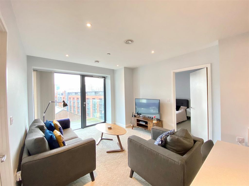 Property photo 2 of 9