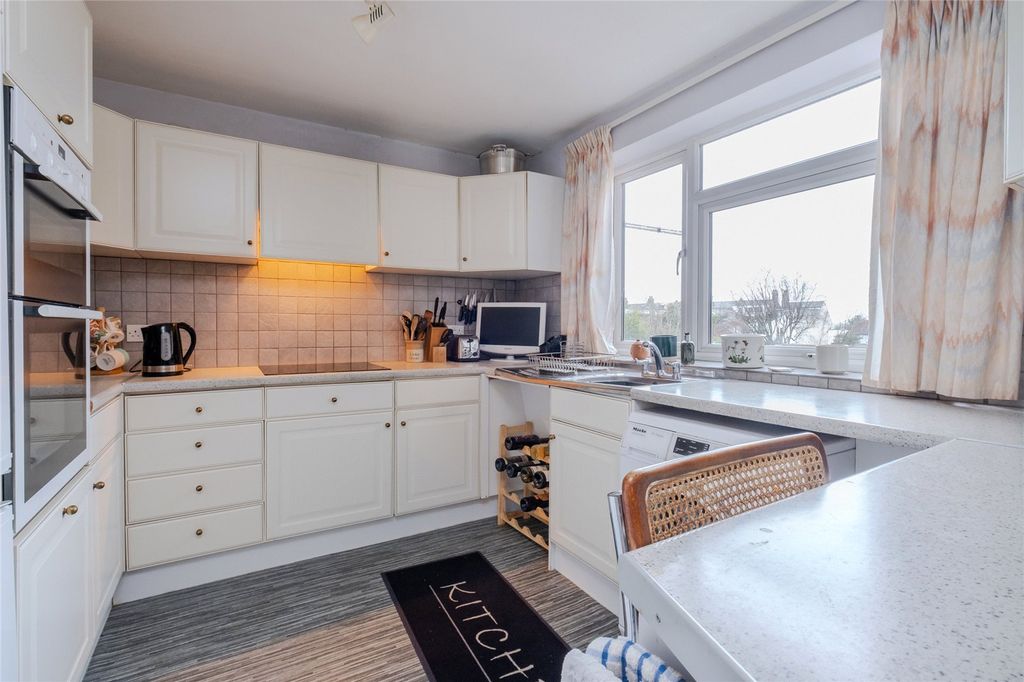 Property photo 2 of 9 Picture No. 05