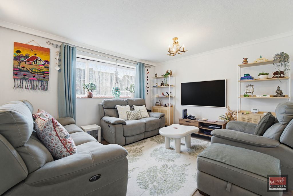 Property photo 2 of 19 Dsc03817