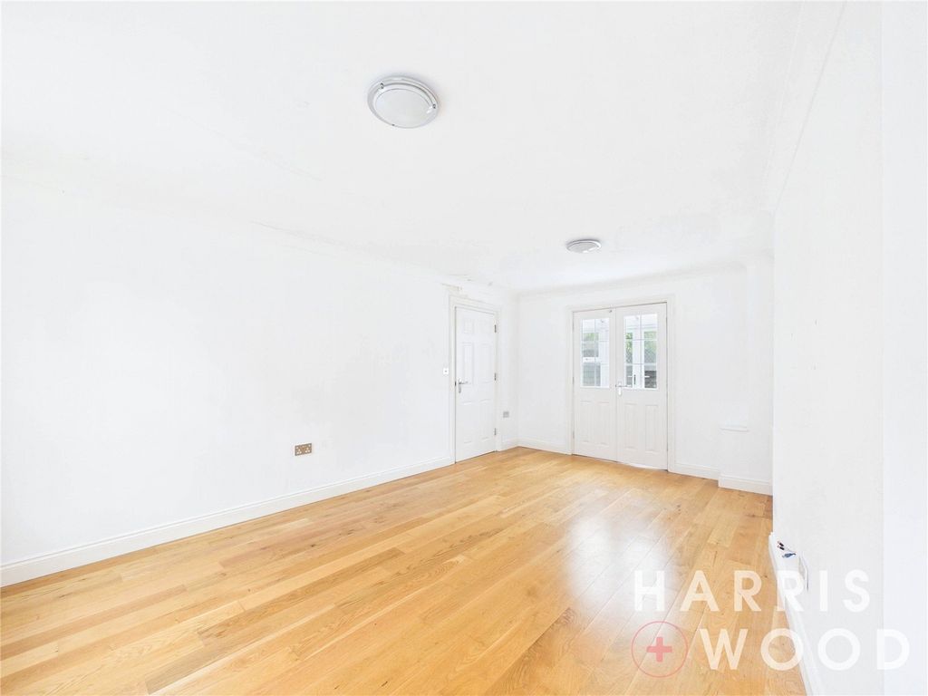 Property photo 3 of 20 Picture No. 25