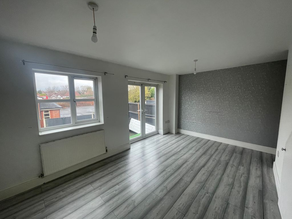 Property photo 3 of 9 Image