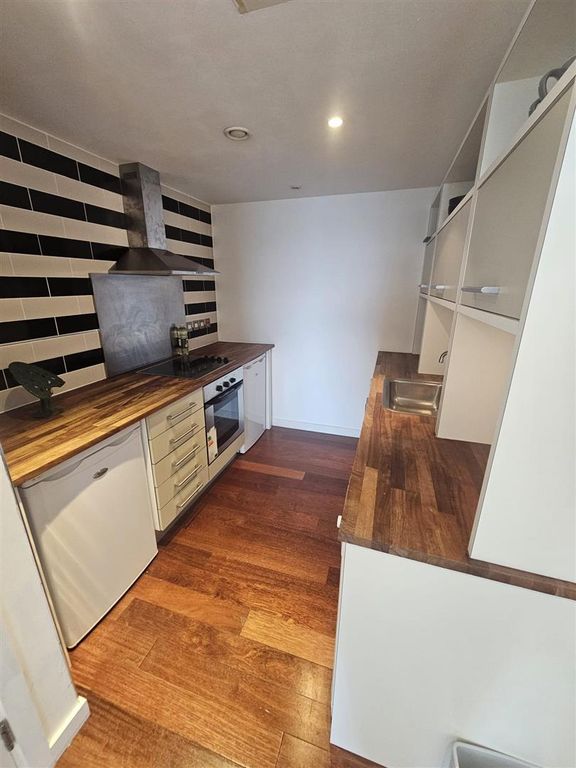 Property photo 2 of 12 9.Jpg