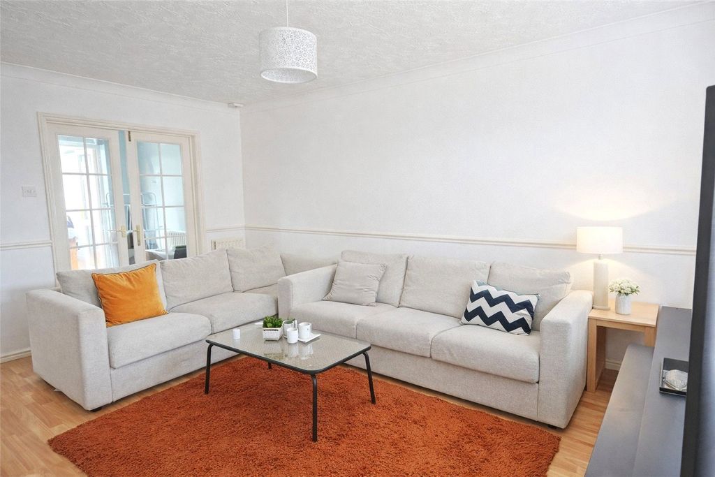 Property photo 2 of 7 Picture No. 13